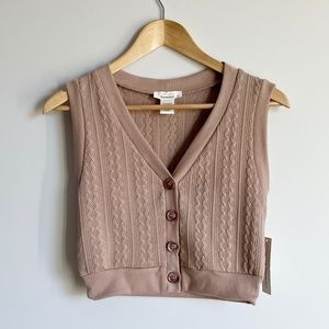 NWT Urban Romantics Blush/Beige Sweater Vest - Size S